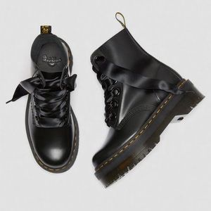Dr. Martens - Molly Platform